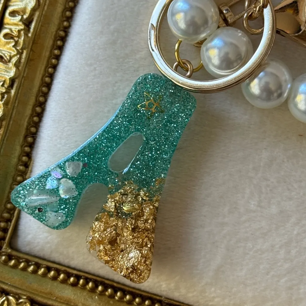 Pearl Beaded Wrist Keychain with Glitter Initial A Beachy Charm - Image 4