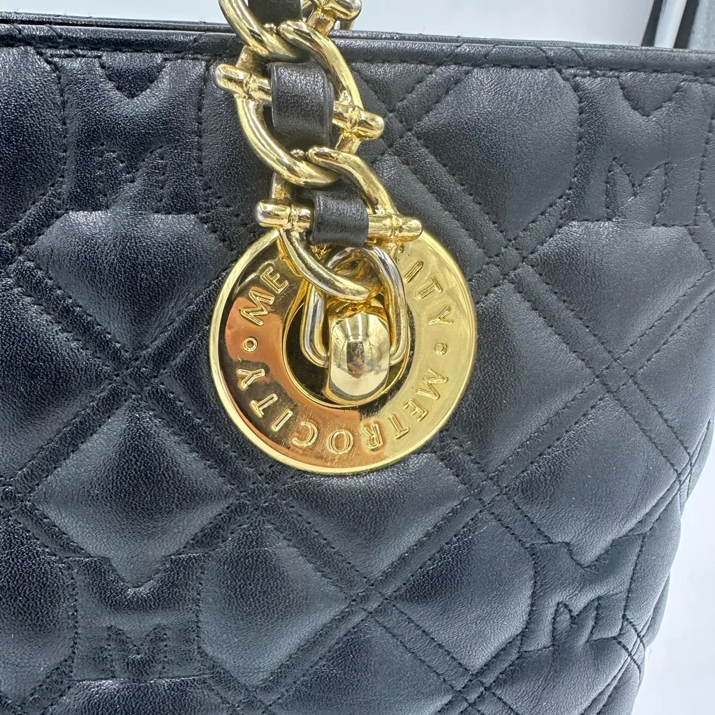 Black and Gold Leather Quilted Shoulder Bag - Image 5