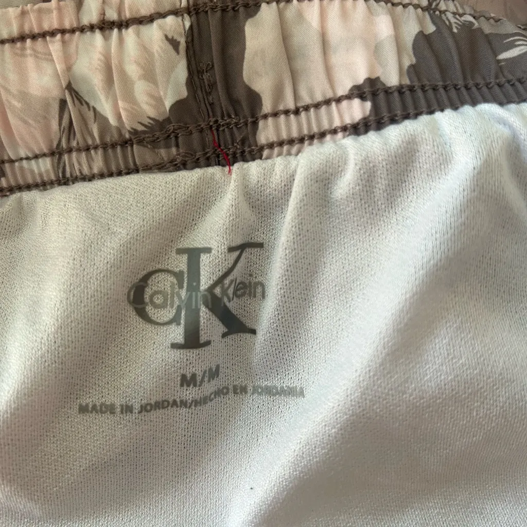 Calvin Klein Floral Athletic Shorts - Image 2