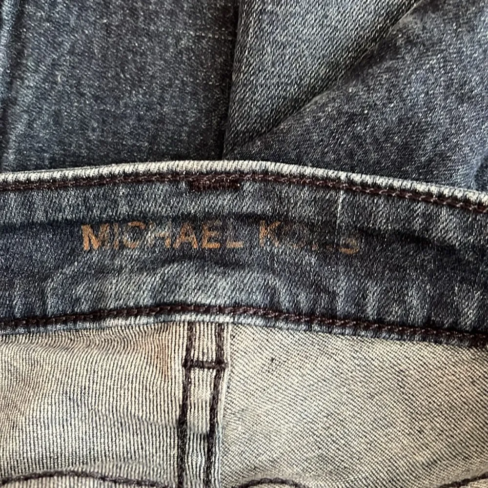Michael Kors Skinny Jeans with Front Zipper Pockets - Image 6