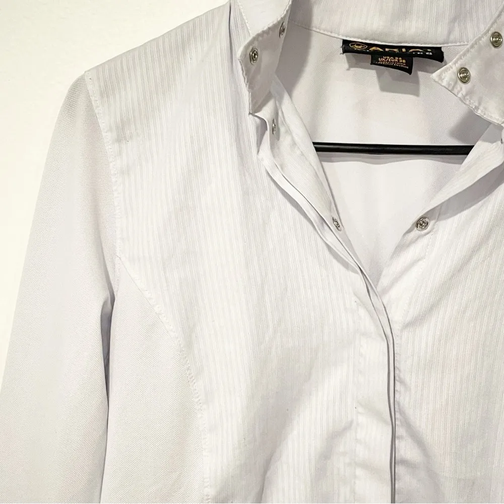 Ariat Size 34 Light Blue Snap Button Front Wrinkle Resistant Cinched Waist Top - Image 3