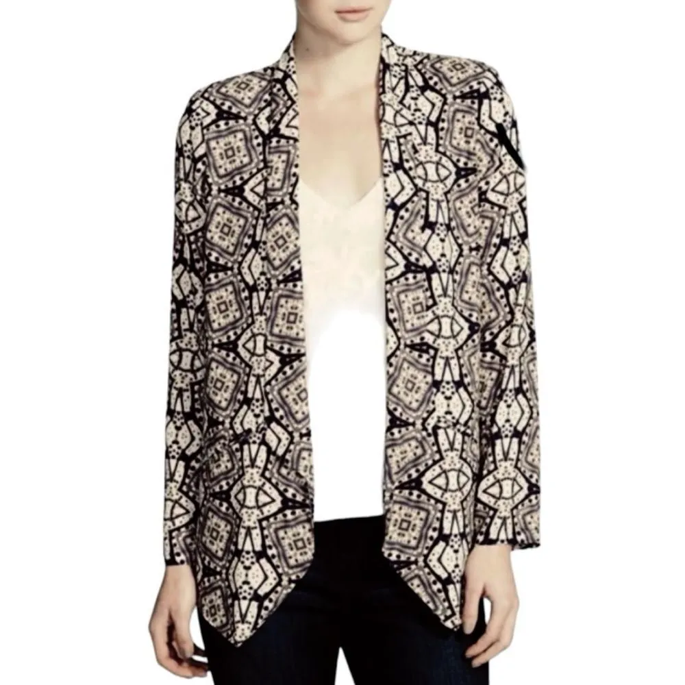 ASTR Draped Open Front Blazer Tan Navy Black Batik Geometric Print Size Medium - Image 4