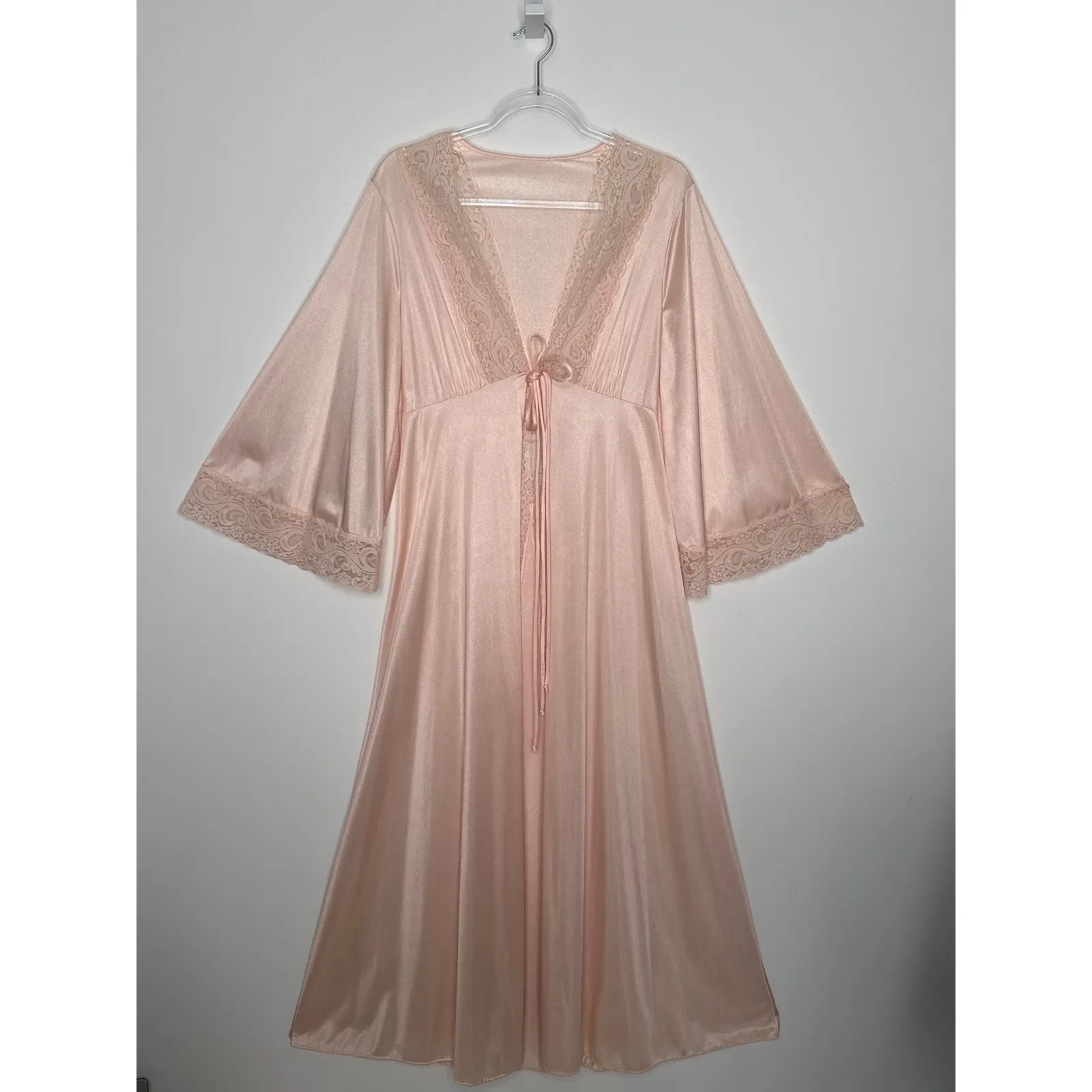 Vintage 1970s Llise Stevens Blush Pink Lace Peignoir Robe USA made Large - Image 6