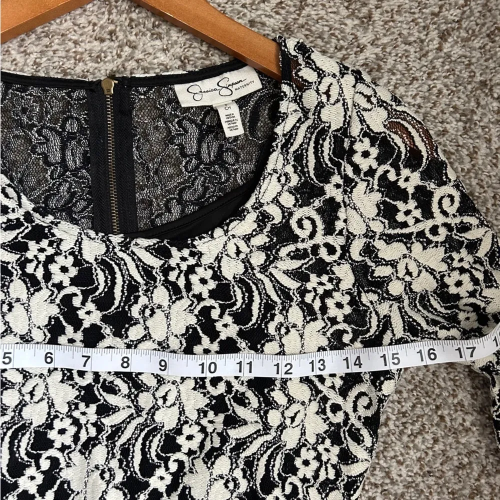 🦋 Jessica Simpson Maternity Cream Black Lace Floral Tunic Top Blouse Small - Image 5