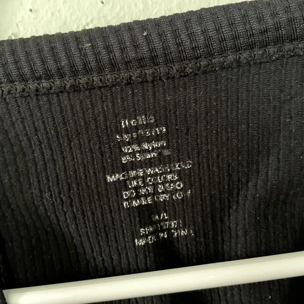 Rolla knit ribbed halter neckline sleeveless fitted top casual summer shirt - Image 3