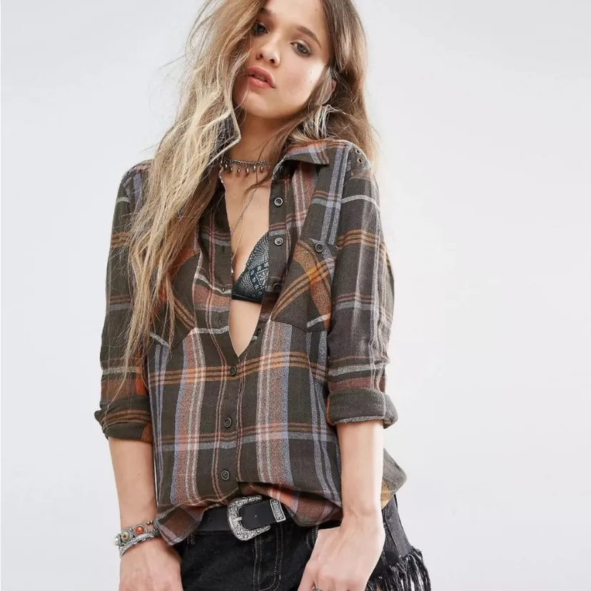 Free People Wesley Plaid Button-down Shirt. Size S - Image 3