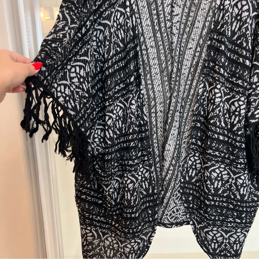 Free People open front cocoon kimono duster, fringed sleeve det Oversized XS - Image 6