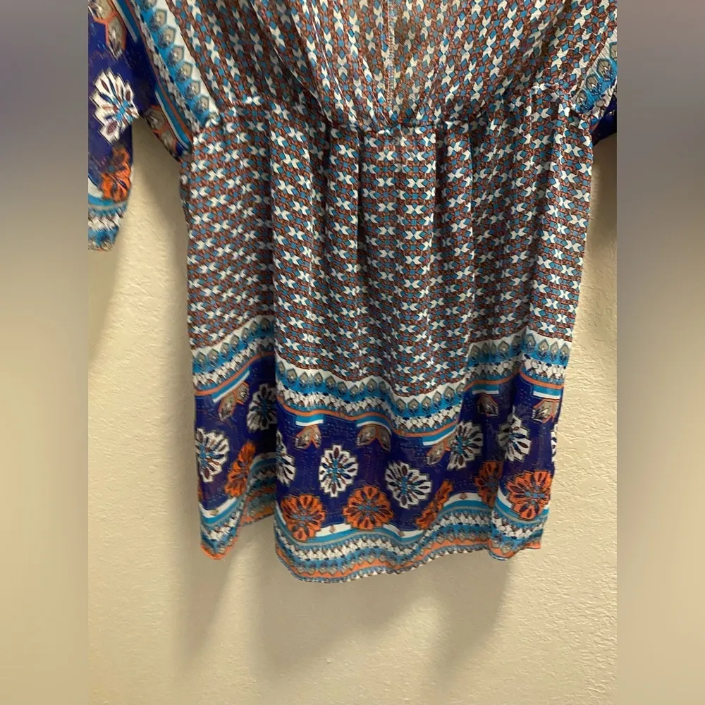 A Pea In The Pod Sheer Maternity V-Neck Blouse. - Image 4