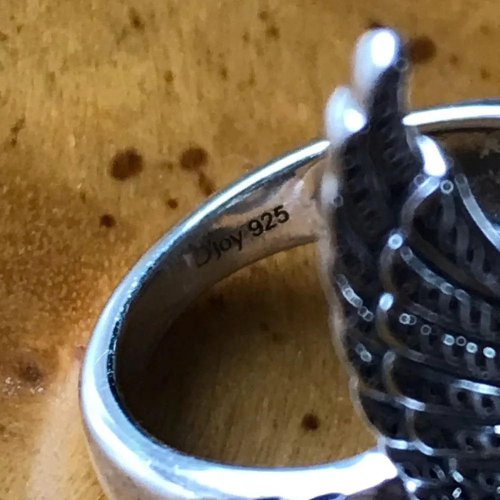 Natural White Buffalo Sterling Silver Eagle Ring Size 6 - Image 5