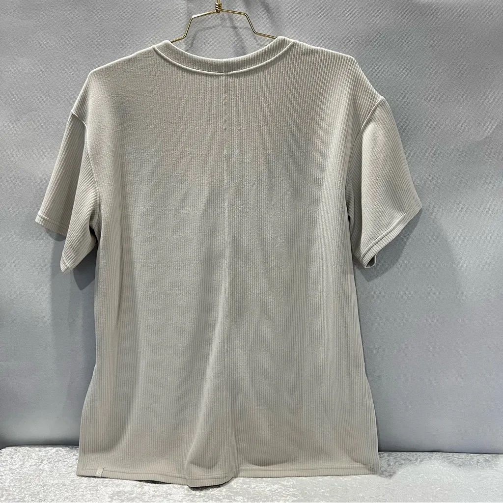 Lululemon Size 6 Ribbed Softstreme Relaxed-Fit T-Shirt Light Gray Loose Fit Boxy - Image 3