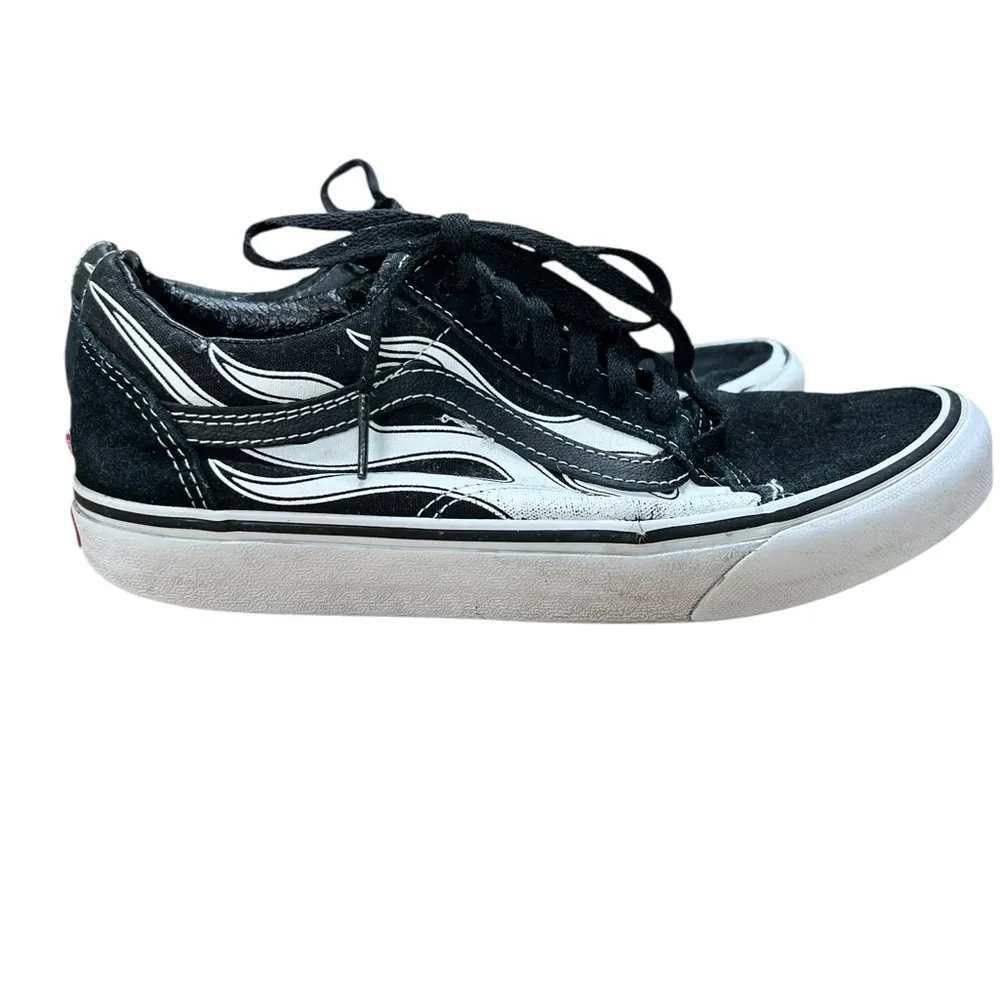 Vans Old Skool Flame Women’s sneakers in black/white - Size 8 - Image 3