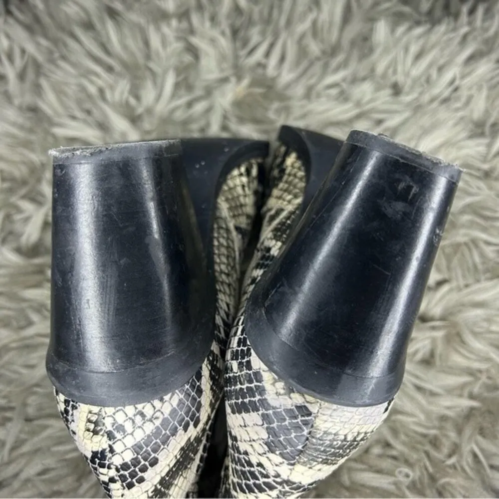 Blondo Waterproof leather snake print block heel booties size 7.5 - Image 10