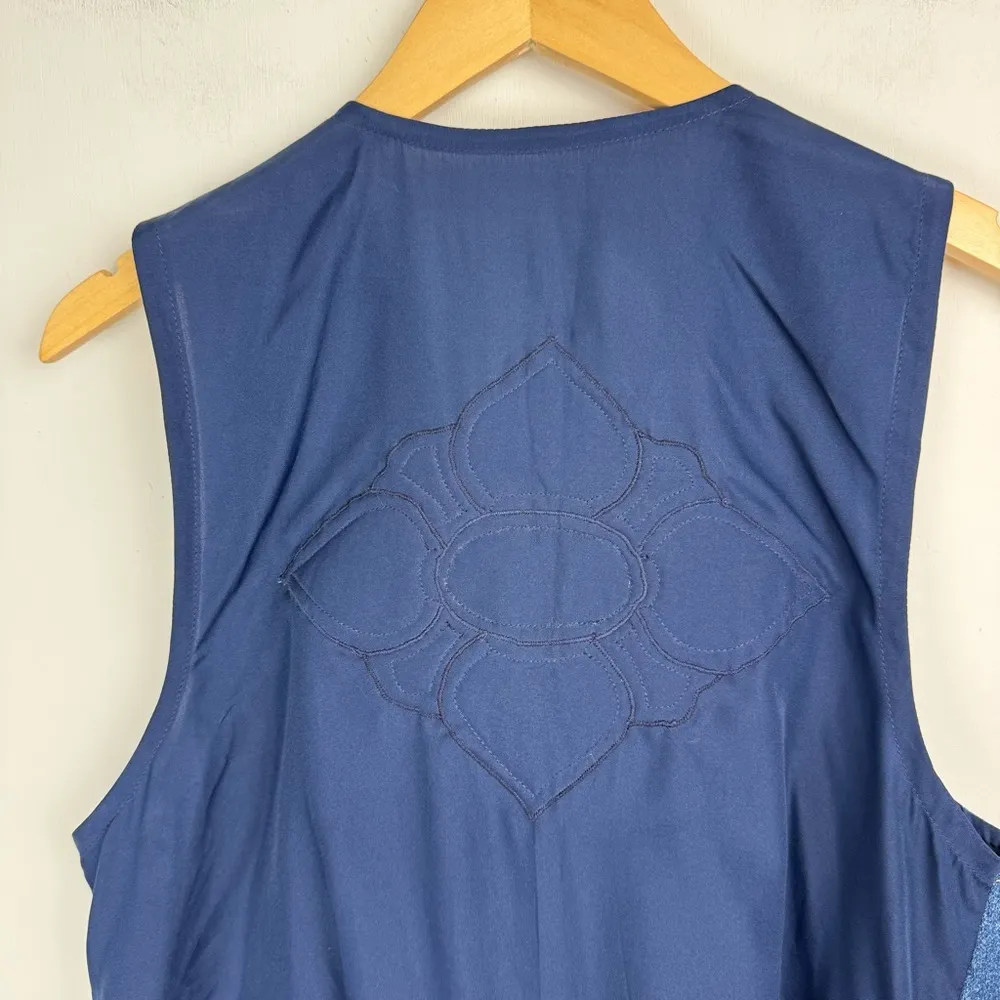 Vtg Chic Denim Western Vest Dark Wash Heart Buttons Sz Medium Blue - Image 9