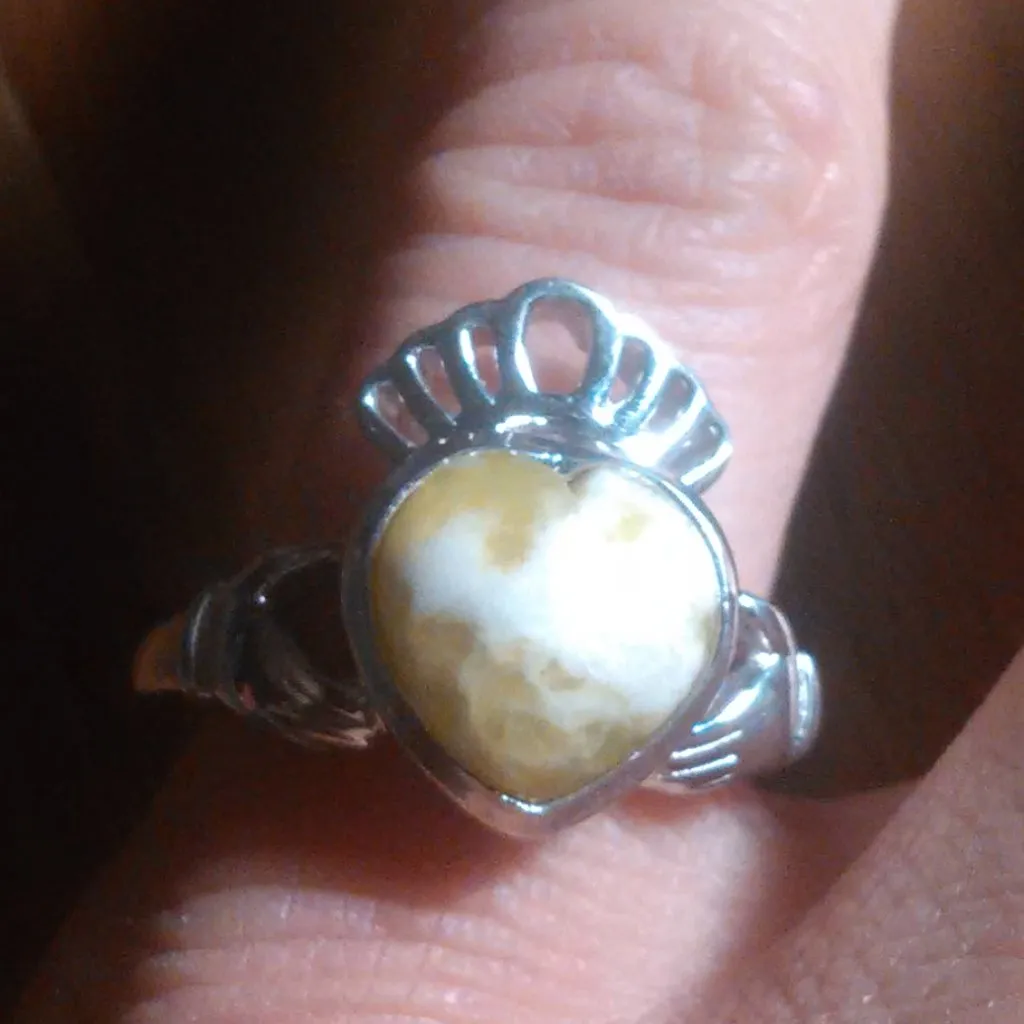 Connemara Marble Claddagh Sterling Silver Ring (Size 6) - Image 12