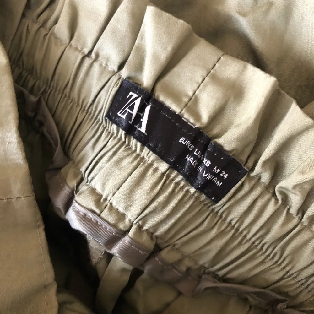 Zara poplin belted paperbag waist khaki shorts size xs - Image 45