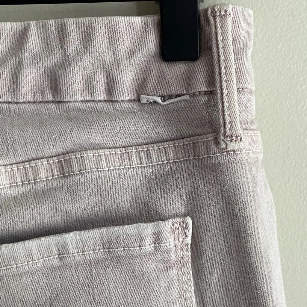 MOTHER The Looker Crop Jeans in Sexy Just Walked Into Town Blush - Image 8