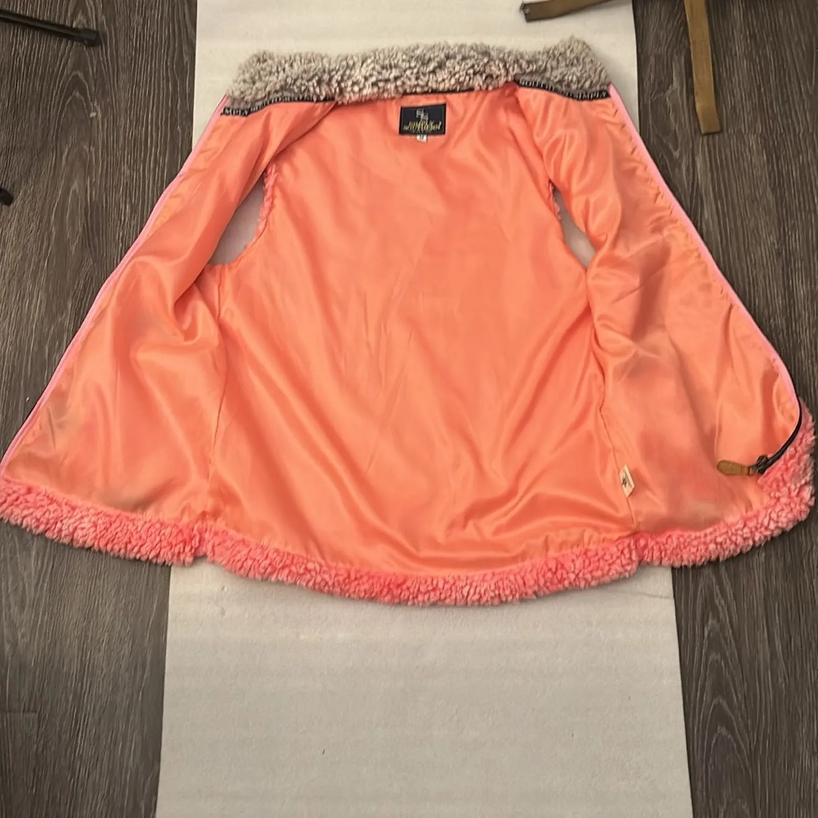 Simply Southern Pink/Gray Faux Fur Sherpa Full Zip Vest M Pockets Winter Casual - Image 7