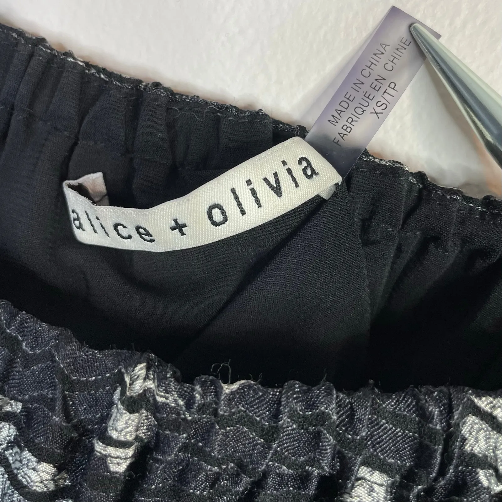 Alice + Olivia Rowen Tiered Long Sleeve Floral Mini Dress Black Cream womens XS - Image 6