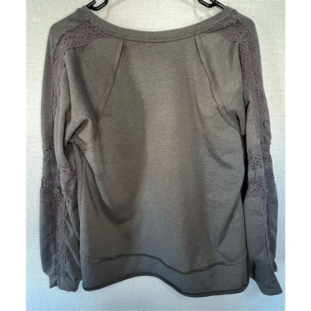 Knox Rose Long Sleeve V-Neck T-Shirt With Embroidery Detail On Sleeves - Image 4