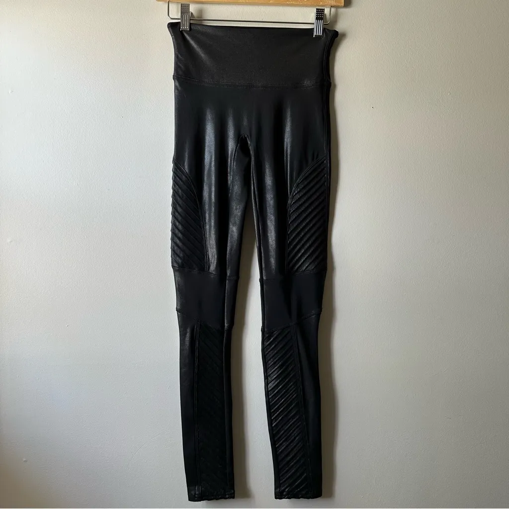 Spanx Faux Leather Moto Size S Flattering Shaping Leggings Very Black Minimalist - Image 4
