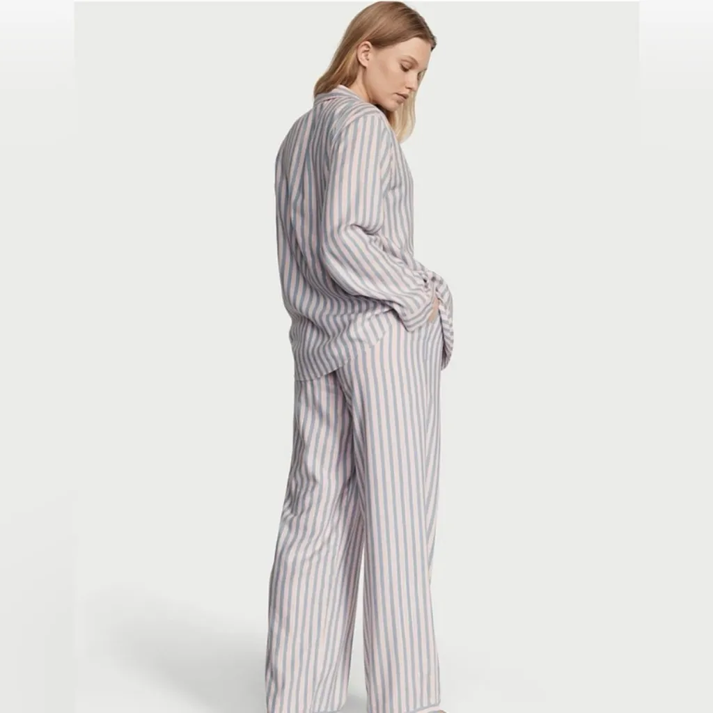 EUC Victoria’s Secret Flannel Pajama Set, Pink & Blue Classic Stripe SmL - Image 2