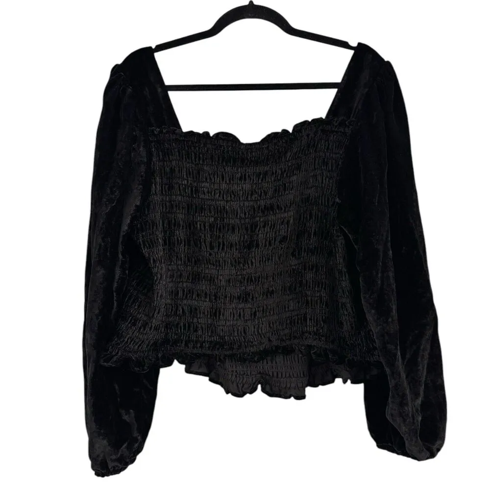 NWT Torrid Black Velvet Smocked Blouson Sleeve Crop Top Size 3X - Image 4