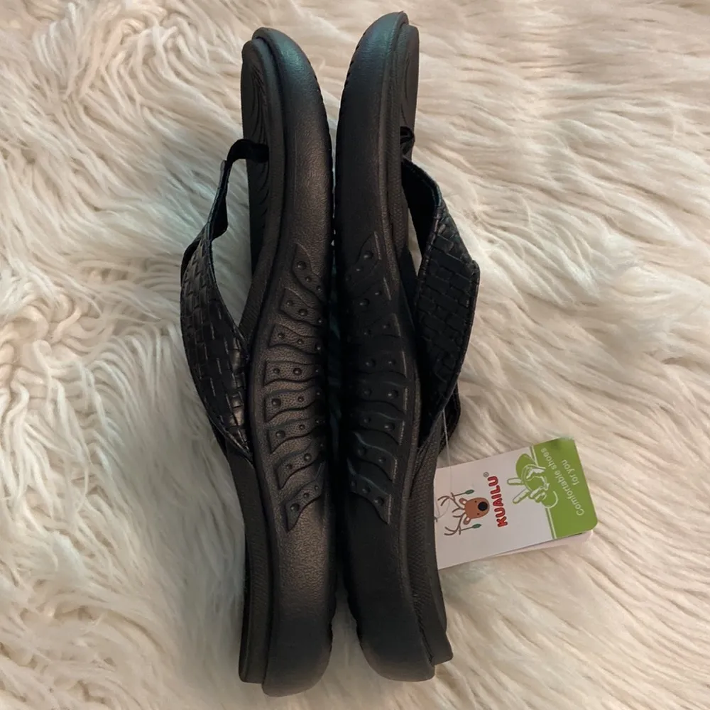 Kualu Black Flip Flops size 9.5 brand new - Image 7