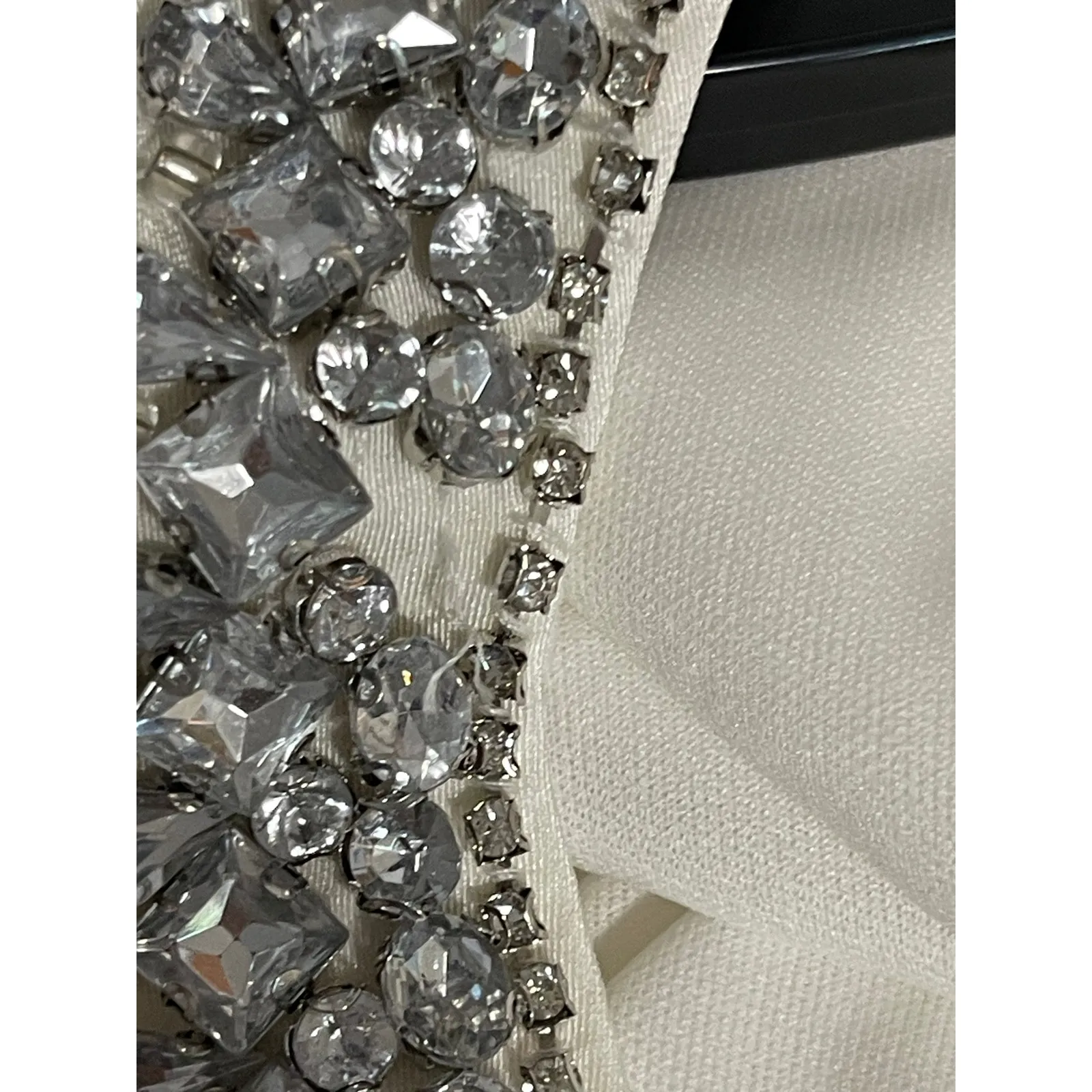 Mac Duggal Size 6 49093 White Embellished Neck Sleeveless Trumpet Gown NWT FLAW - Image 9