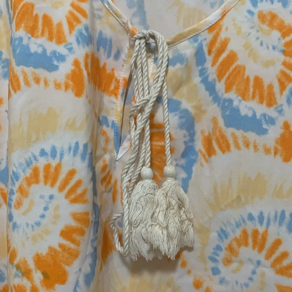 SHEINCurve plus size woman 4X tie dye tassel beach poncho or summer top - Image 3