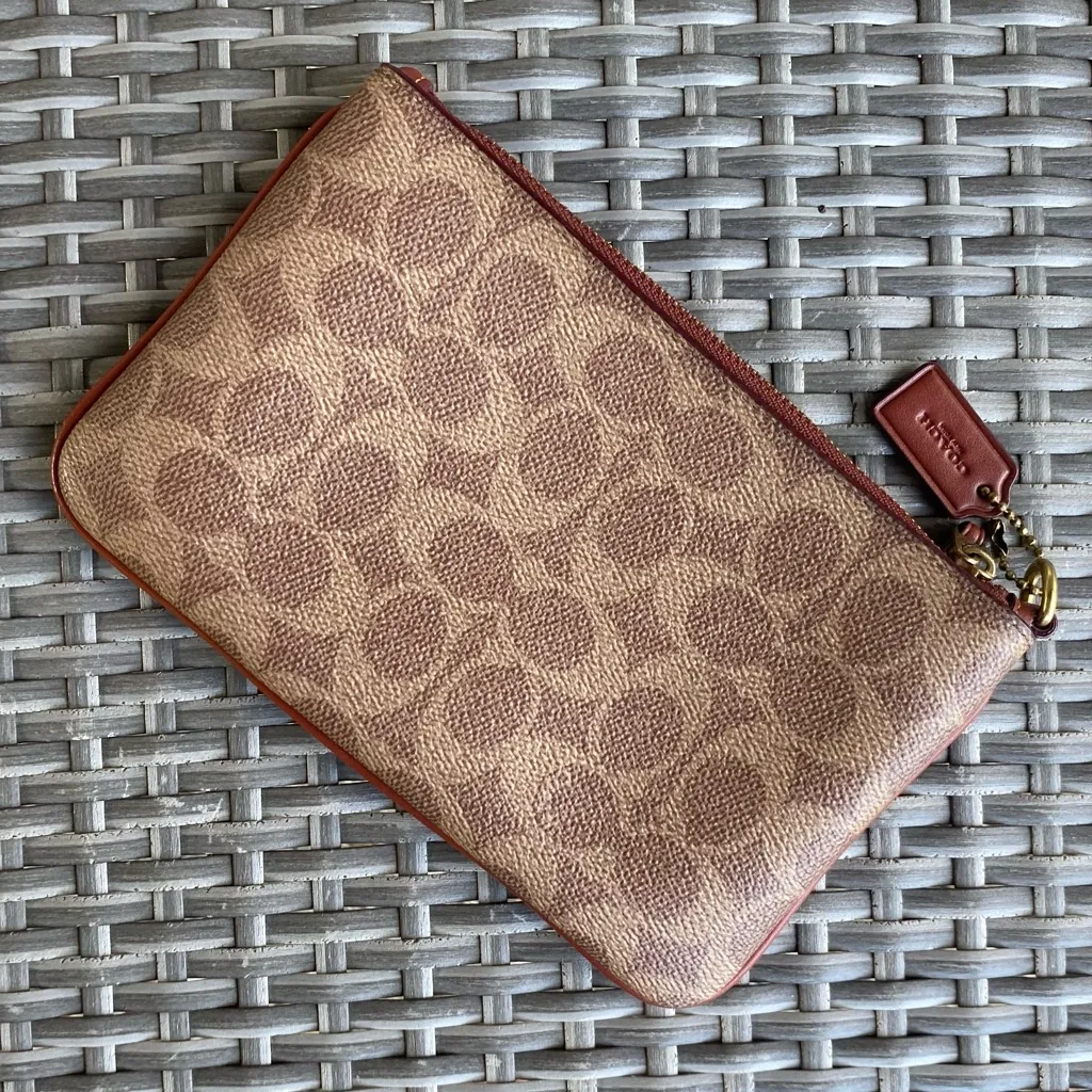 COACH essential slim leather pouch in Signature Canvas with hangtag - Image 2