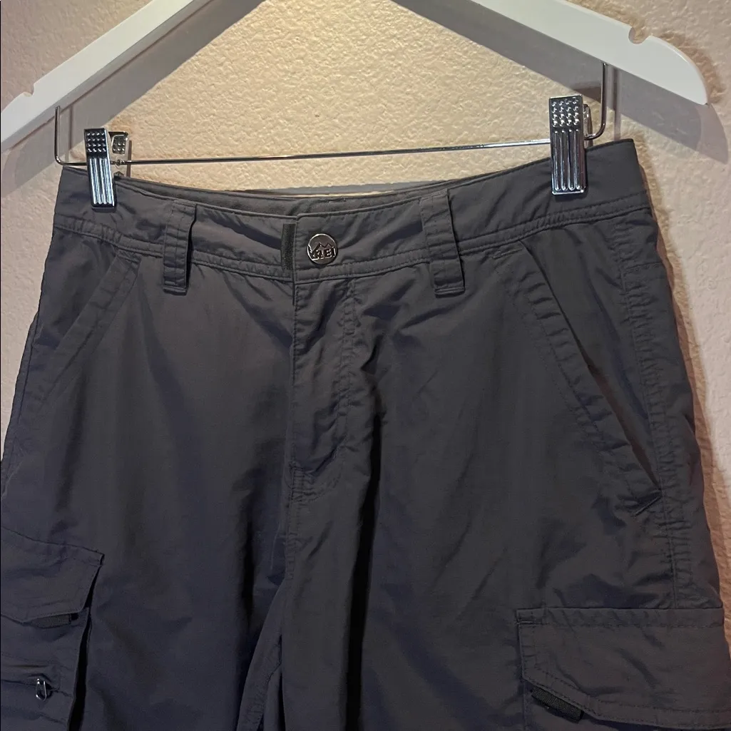 REI Women’s Sahara Hiking Outdoor Cargo Shorts Size 2 Gray - Image 5