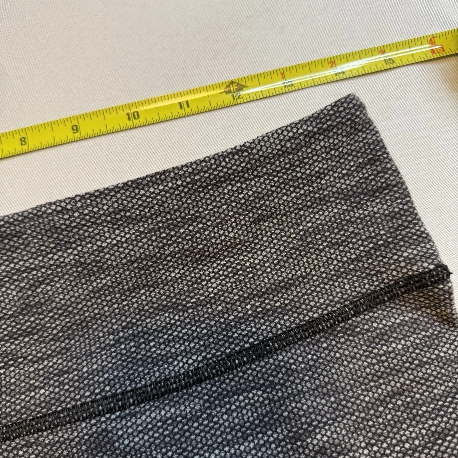 Lululemon Wunder Under Crop Womens 8 Gray Black Mid Rise Luon Stretch Yoga Pique - Image 6