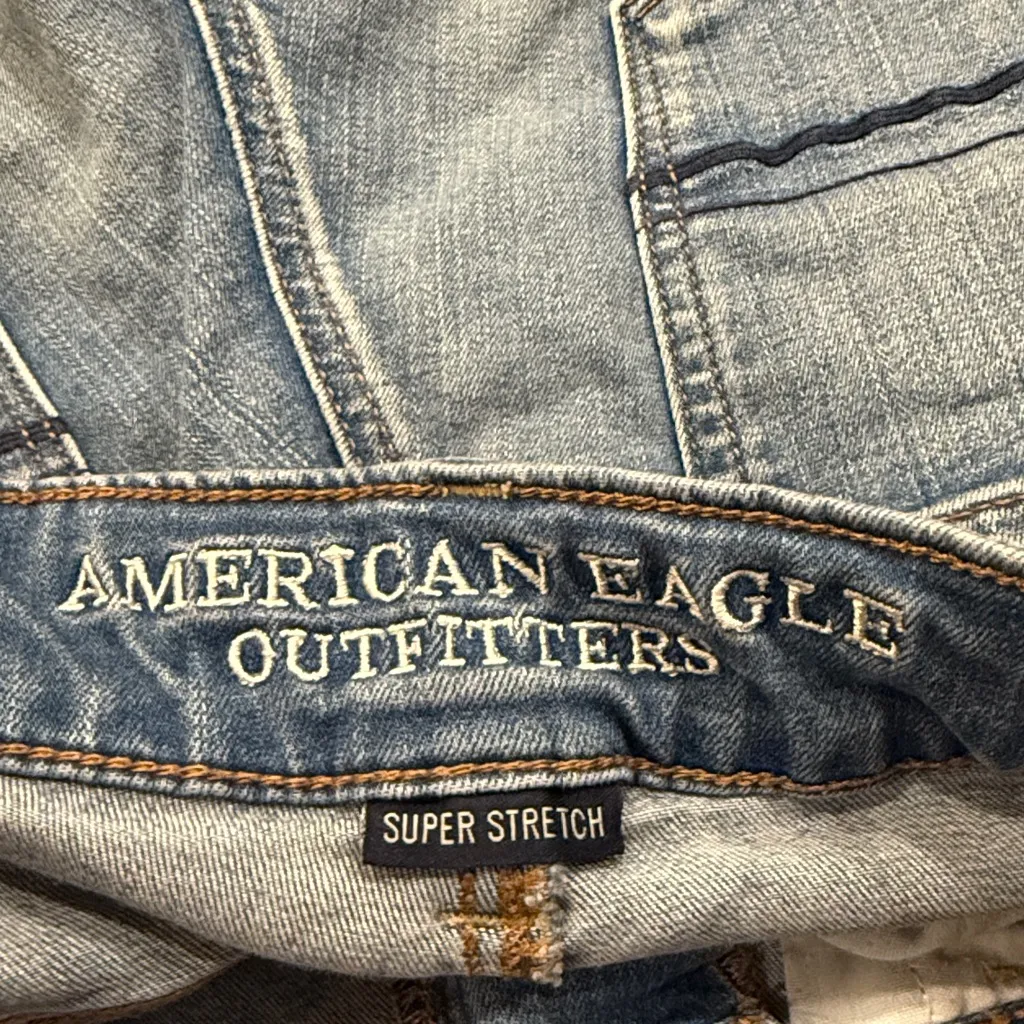 American Eagle outfitters hi-rise shortie AEO denim jean shorts size 6 . - Image 7