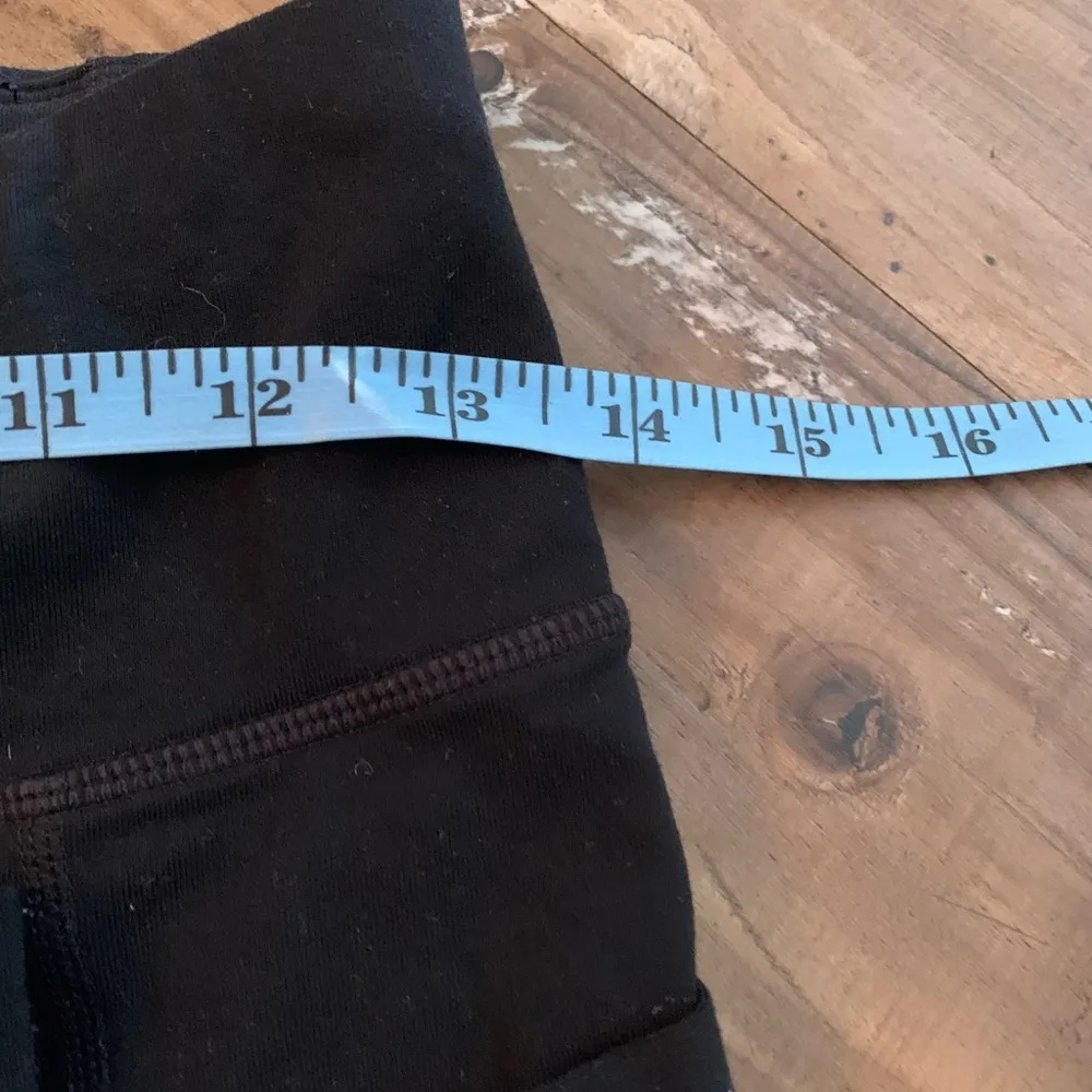 Athleta Relay Capri 2.0 Workout Athlete Training Zip Back Side Pockets Womens S - Image 4