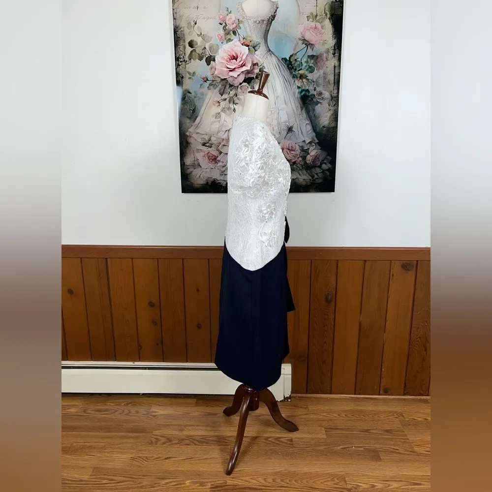 Elegant New Vintage 1980s Leslie Faye White and Navy Mother of the Bride Dress! - Image 5