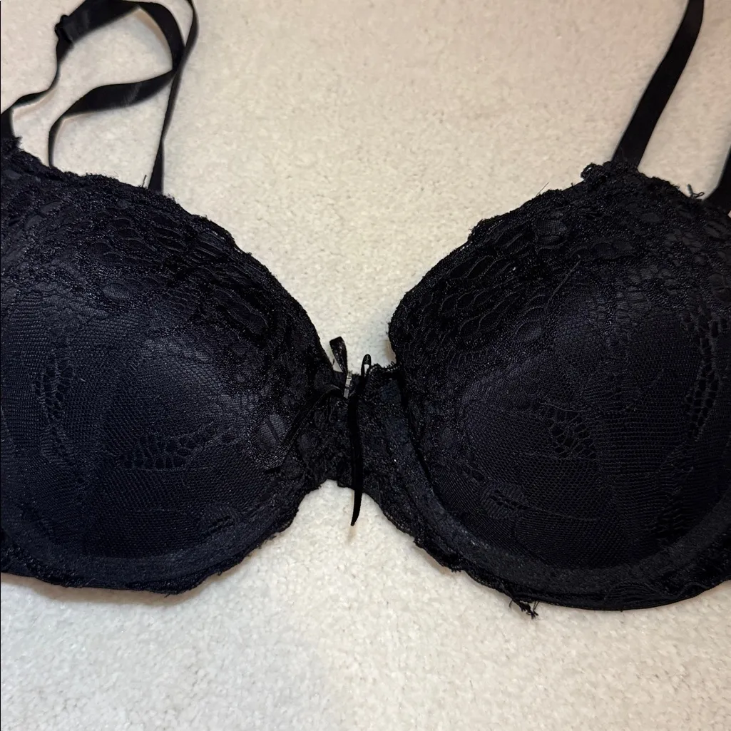 XOXO Black Lace Push-up Bra - Image 2