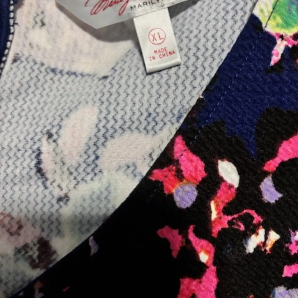 Marilyn Monroe XL Sheath Dress Navy Floral Animal Print V Neck Feminine Bold - Image 8