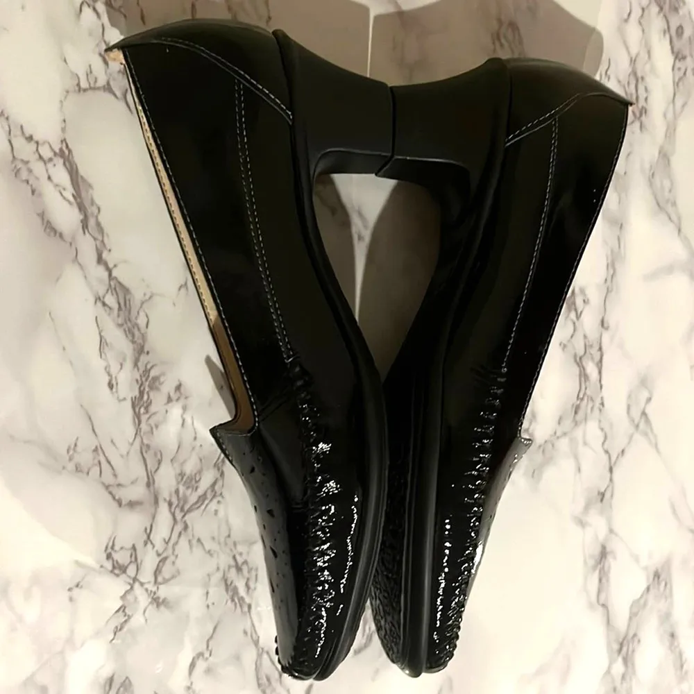 SAS Sonyo Slip On Heel 7.5 N Black Patent Leather Cut Out Shoes Career Mature - Image 6