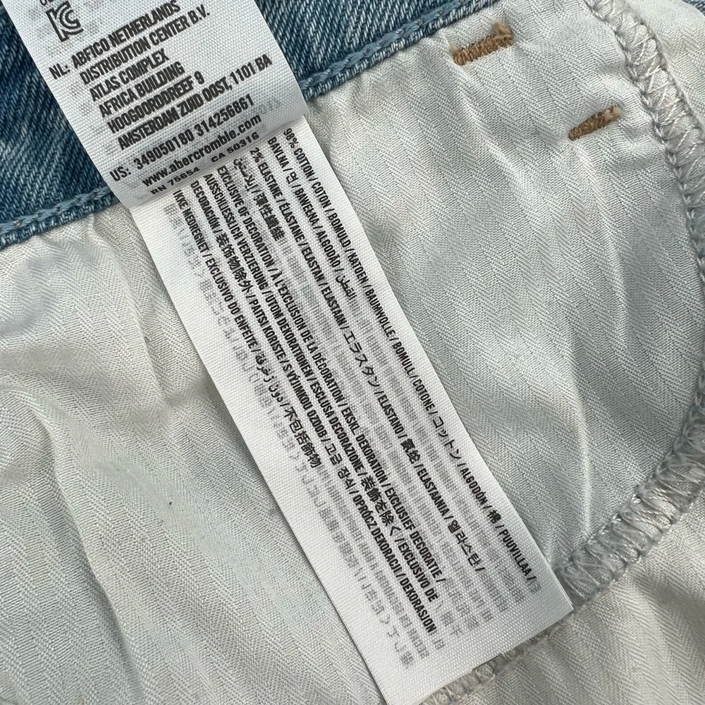 Hollister Co. Low Rise Short Short Embroidered Denim 15/32 - Image 10