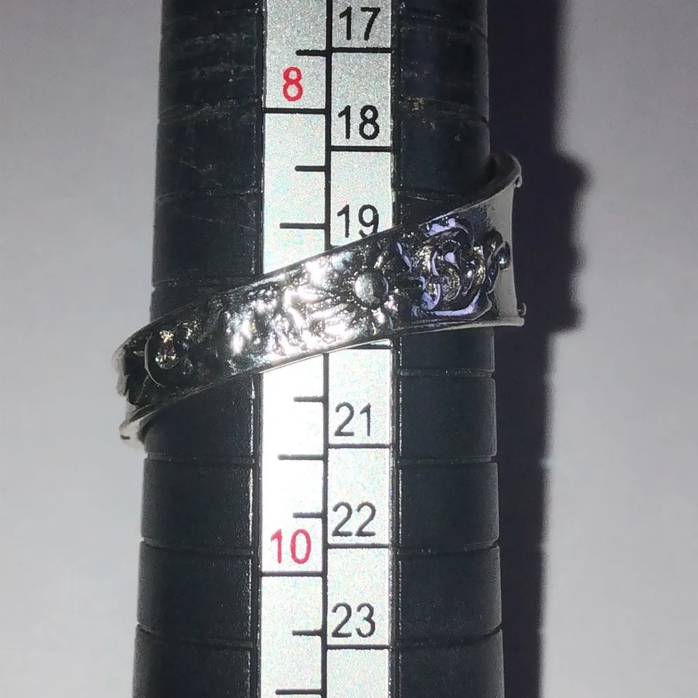 Size 9 Silver Tone Floral Wrap Faux Spoon Boho Ring - Image 7