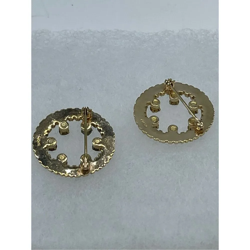 Two vintage Anson rhinestone wreath scattered pins. Gold - Image 5