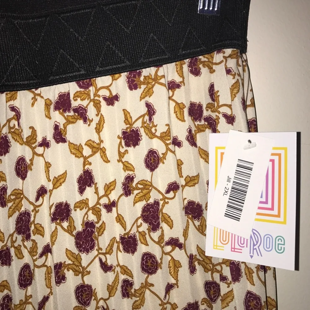 LuLaRoe Jill Skirt Pleated Cream w/Maroon & Gold Florals Sz 2X NWT Elastic Waist - Image 2