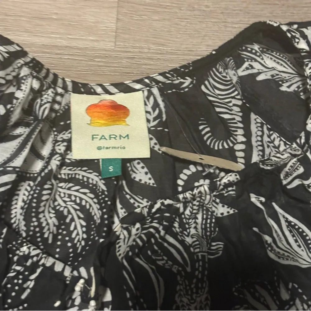 Farm Rio Womens  V-Neck Blouse, Black - Image 7