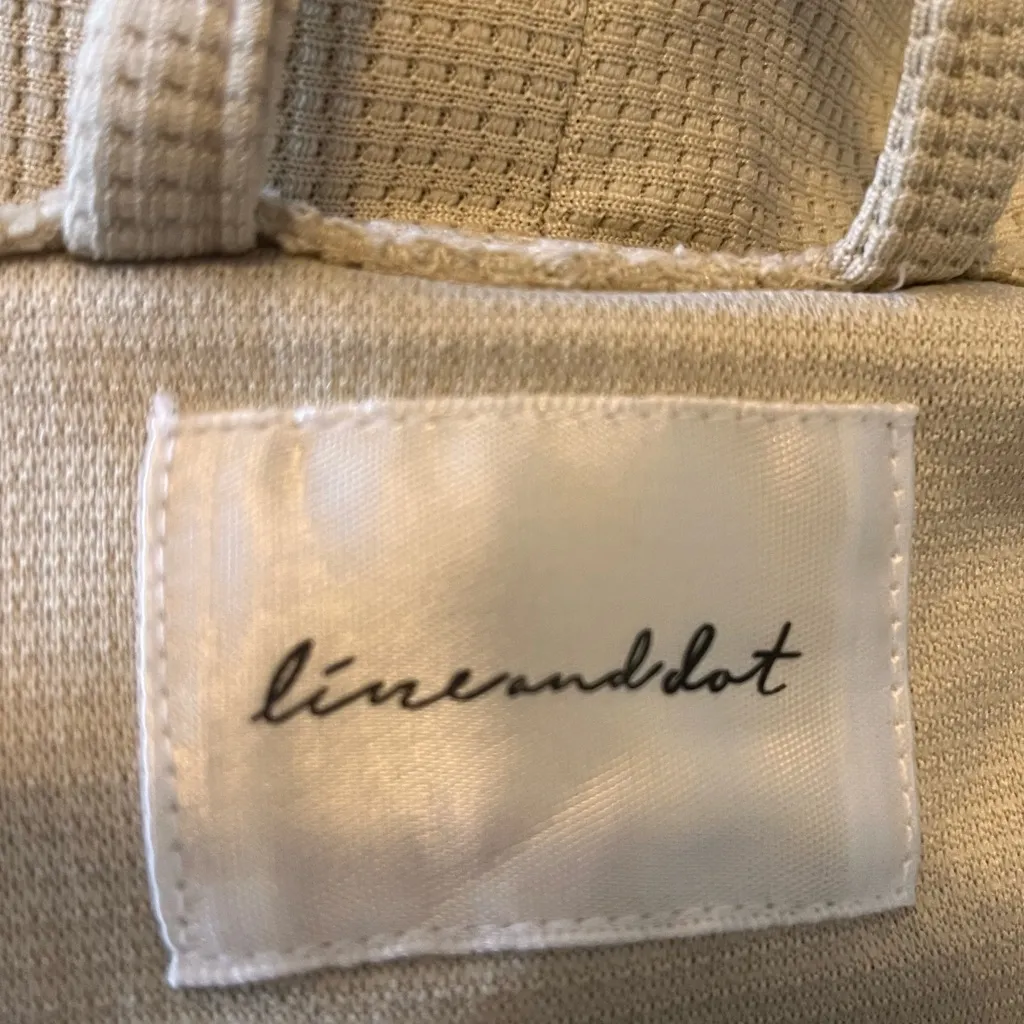 Line & Dot Beige Robe - Image 3