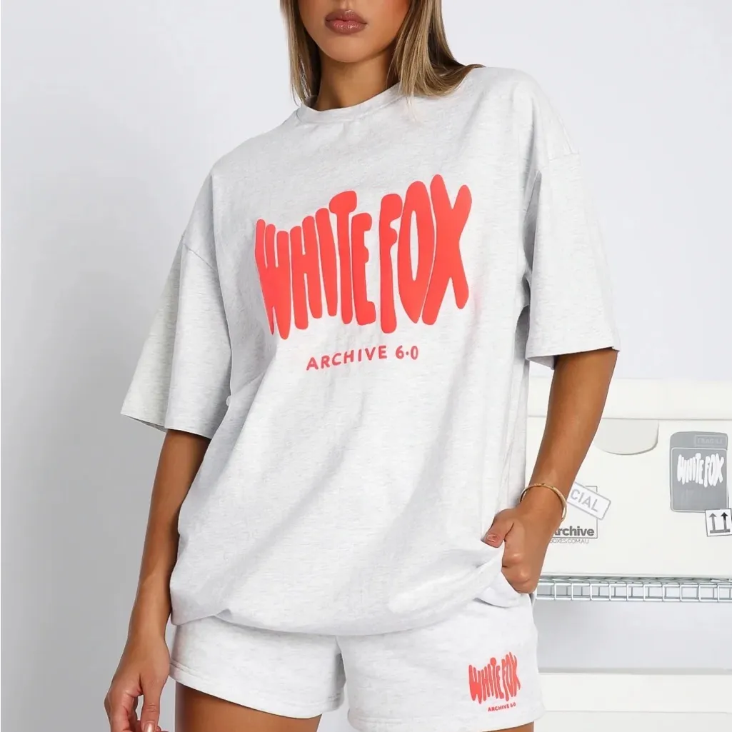 White Fox Boutique Gray and Pink Short Sleeve Tee - Image 2