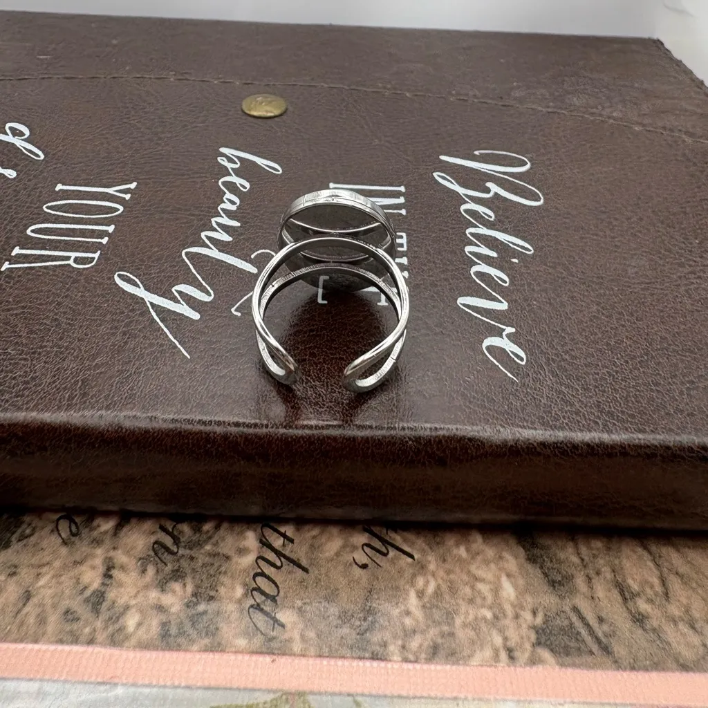 Vintage 1970s Cyan Cabochon Adjustable Ring Boho Handmade - Image 3