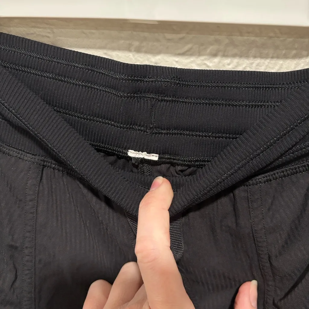 Lululemon Dance Studio Relaxed-Fit Mid-Rise Cargo Jogger Black Size Medium - Image 8