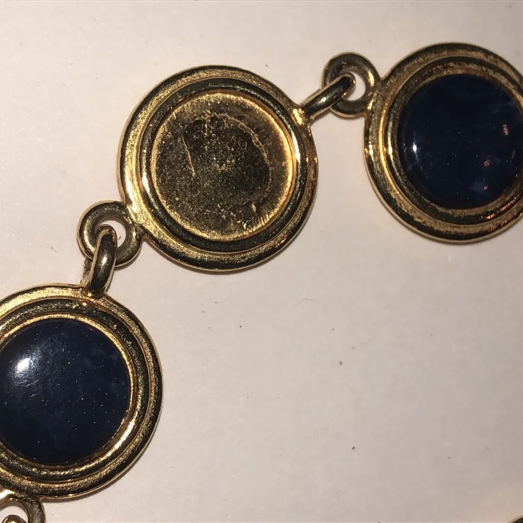 LCI Liz Claiborne Elegant Gold Tone and White Navy Blue Bracelet - Image 5