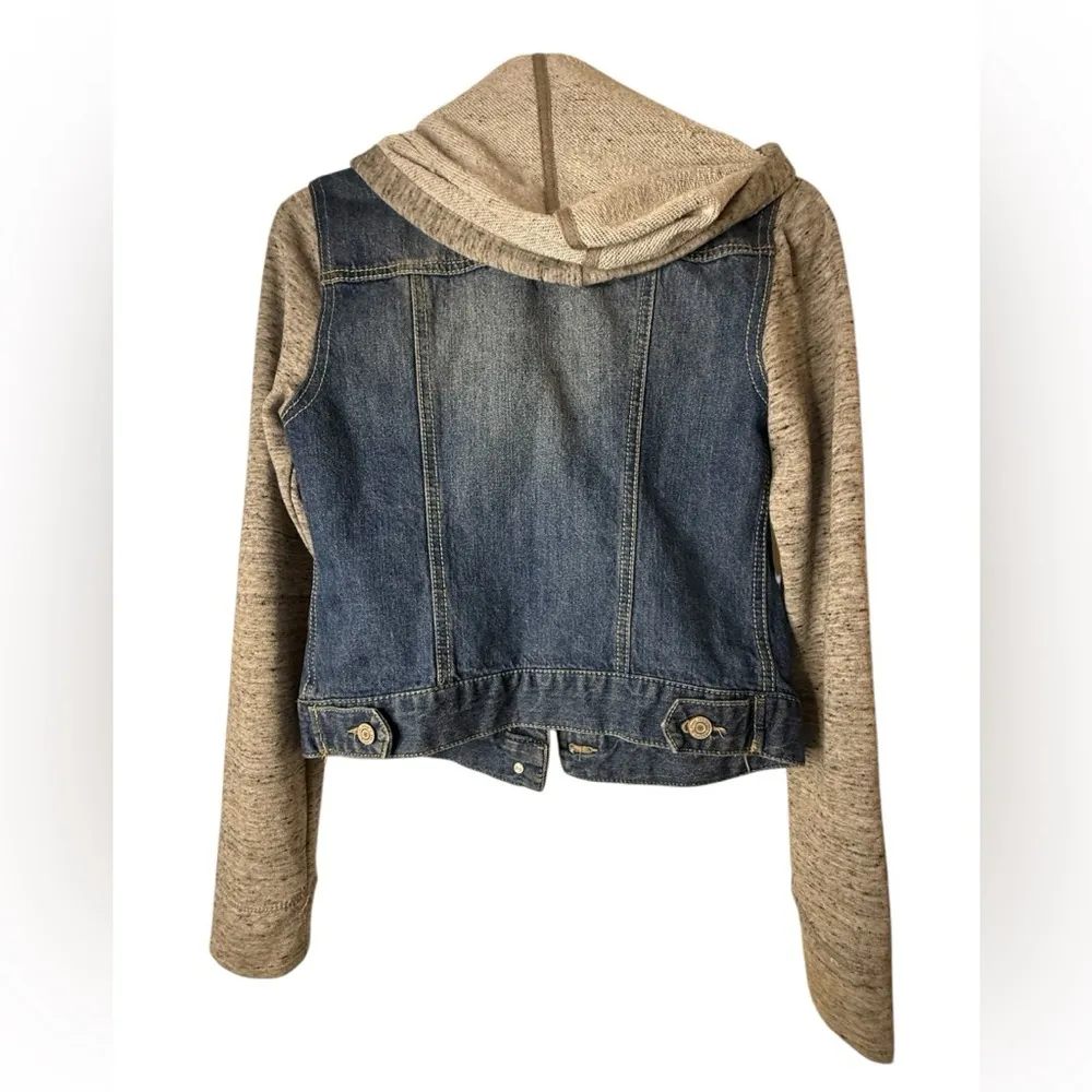 Women’s size XS Mudd Classic Blue Jean Jacket - Image 2