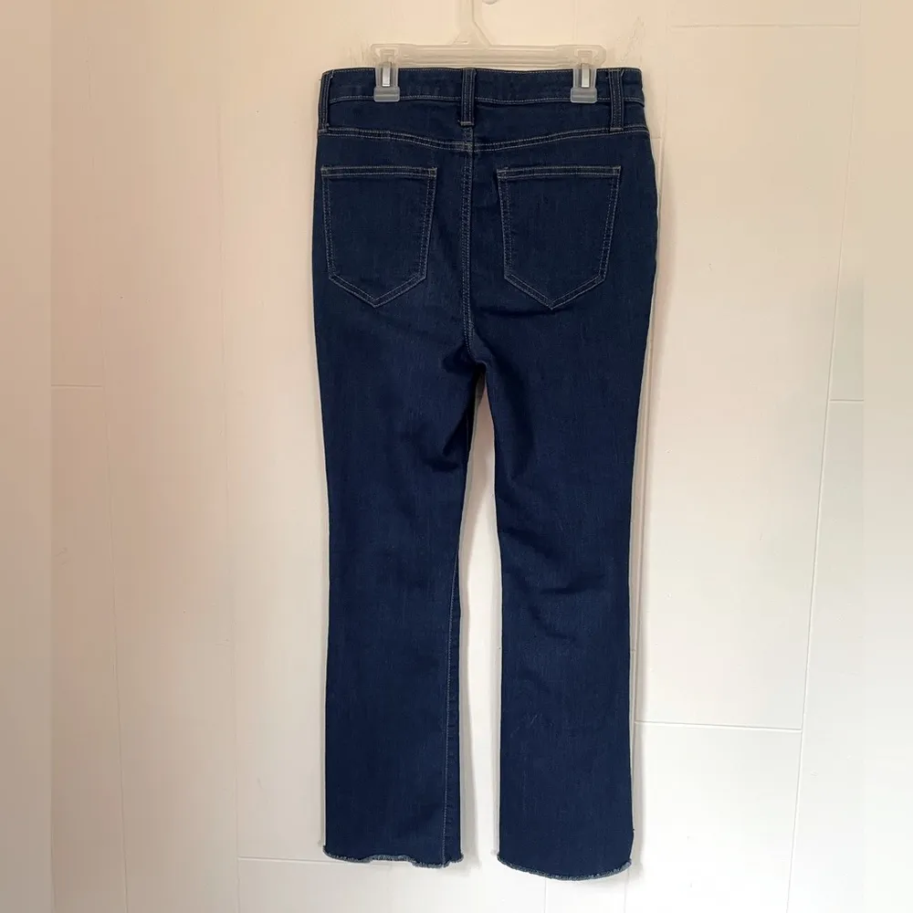 Nine West Kick Flare dark wash denim bootcut jean ~ raw hem ~ women’s size 8 - Image 3